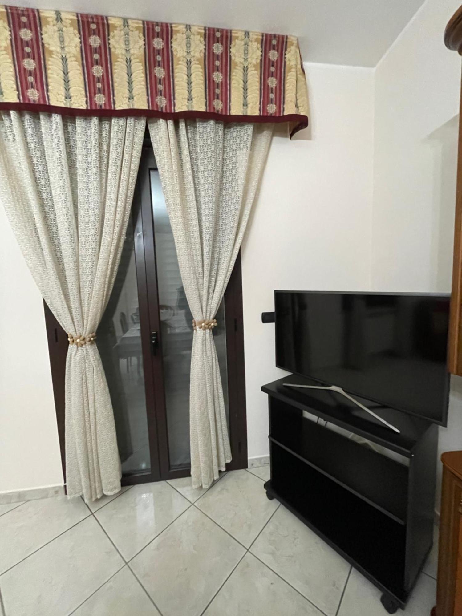 Casa San Francesco Apartment Mondragone Exterior photo